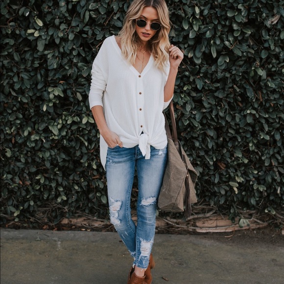 Eve Button Down Thermal - Ivory - Picture 2 of 5